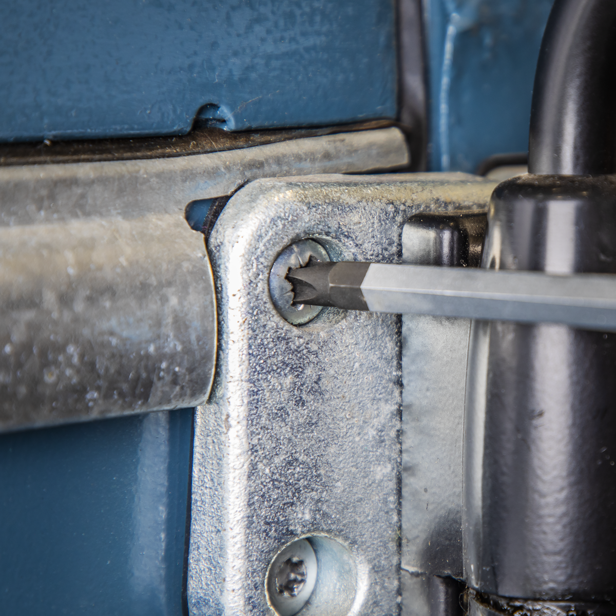 Premier AK4942HV Premier Extra-Long Hammer-Thru Screwdriver Set 450mm 3pc - Hi-Vis Green