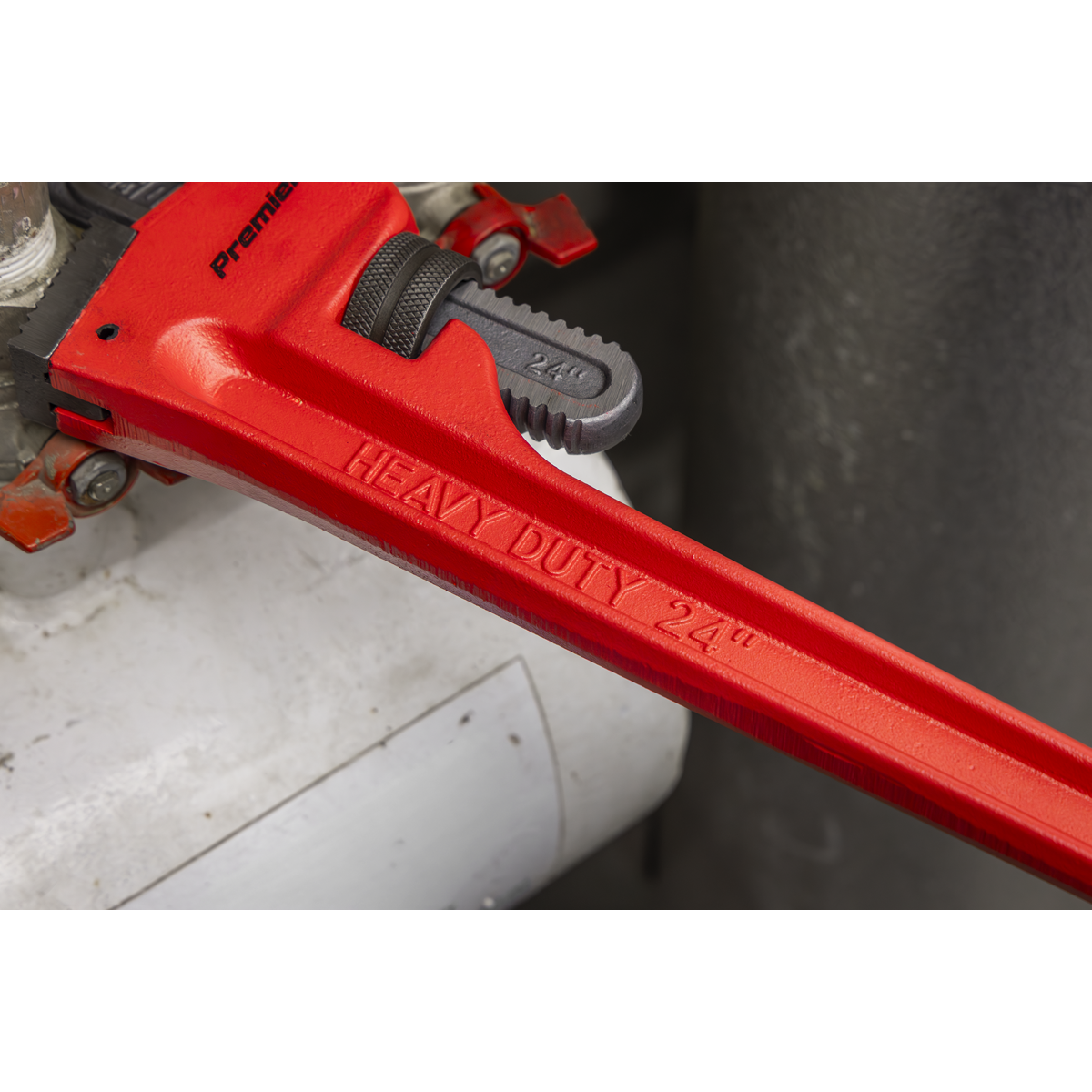Premier AK5112 Premier Cast Steel Pipe Wrench European Pattern 610mm