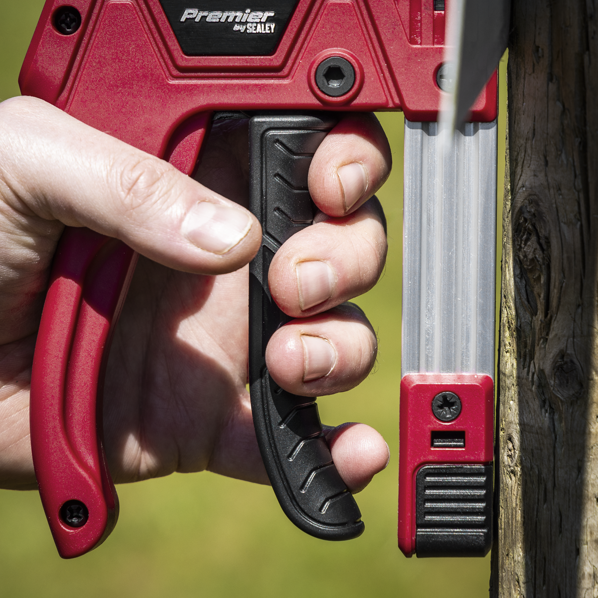 Premier AK7067 Heavy-Duty Staple & Brad Nail Gun
