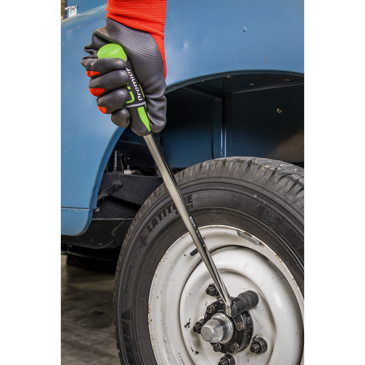 Premier AK7306HV Premier Breaker Bar 1/2"Sq Drive 600mm - Hi-Vis Green
