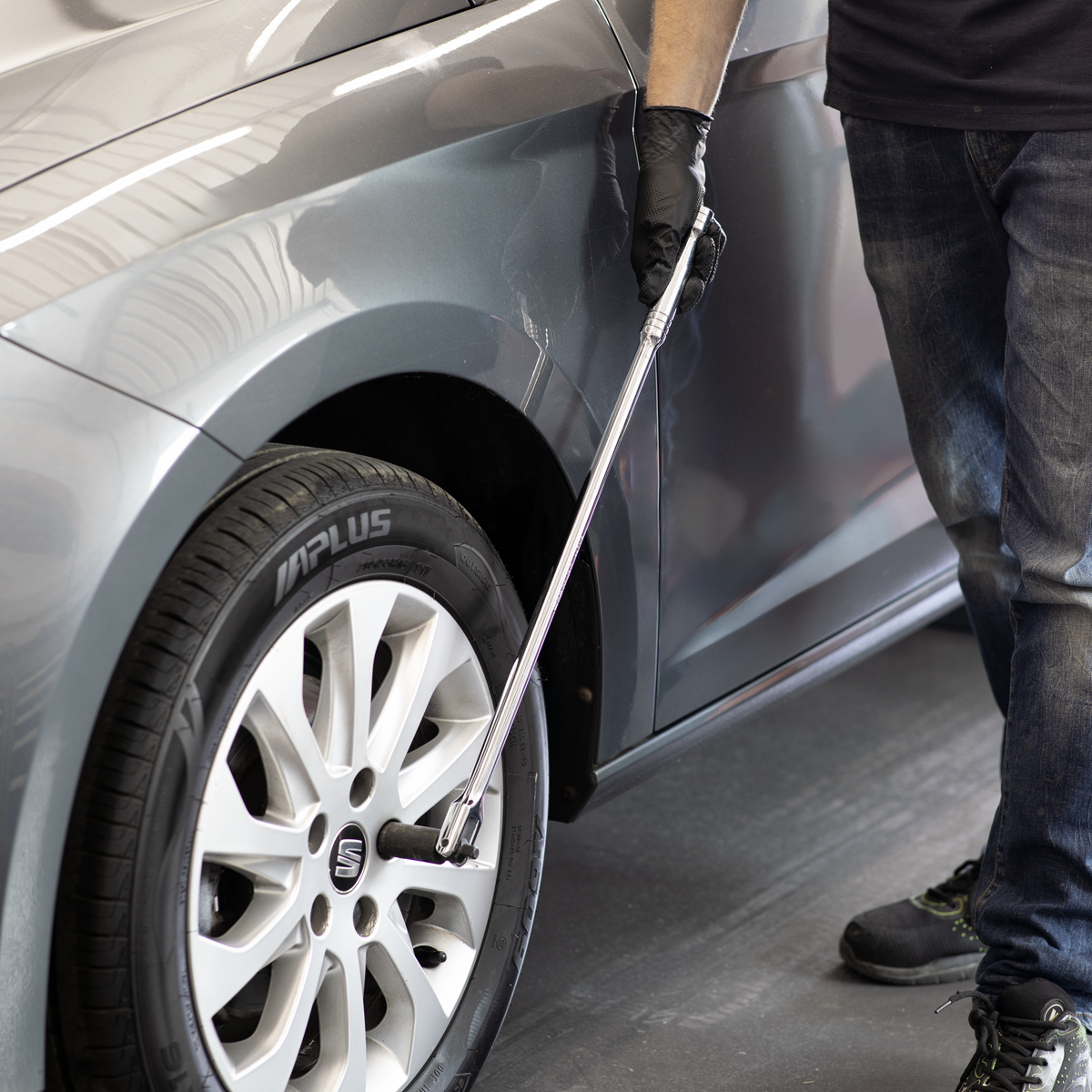 Premier AK7309 Premier Dual Drive Breaker Bar 3/8"Sq & 1/2"Sq Drive 600mm