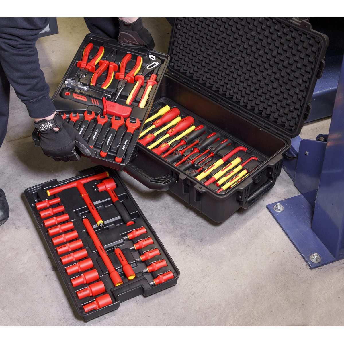 Premier AK7938 Premier Insulated Tool Kit 3/8"Sq Drive 1000V 50pc - VDE Approved