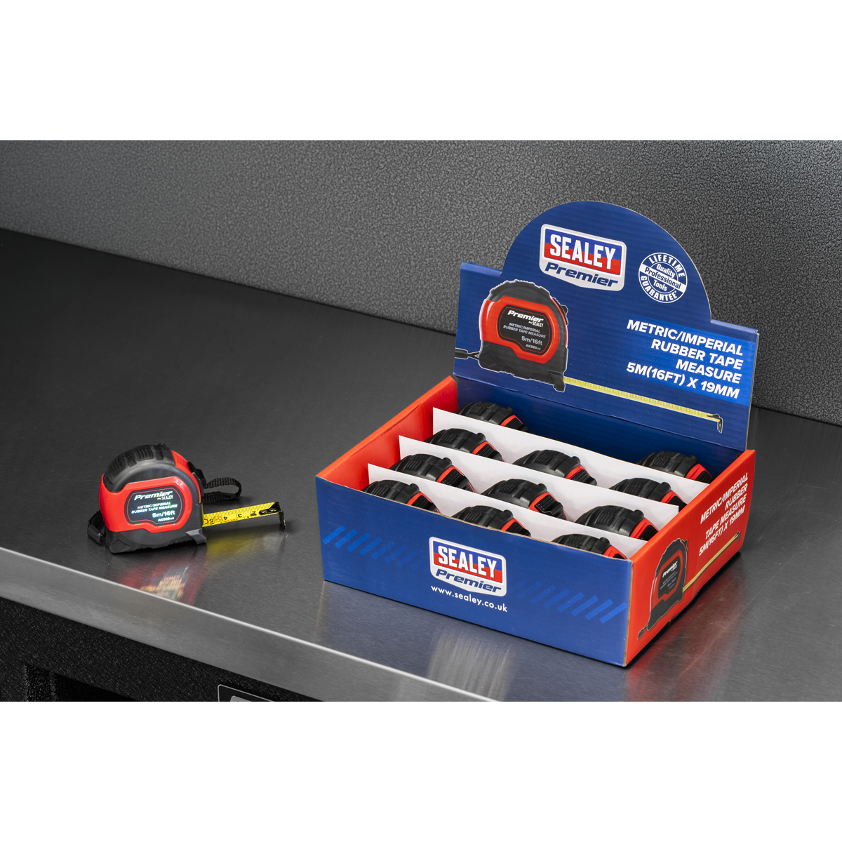 Premier AK98912 Metric/Imperial Rubber Tape Measure 5m(16ft) x 19mm - Display Box of 12