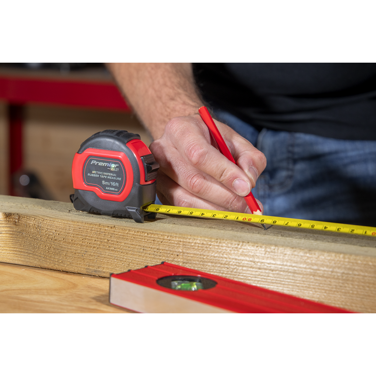 Premier AK98912 Metric/Imperial Rubber Tape Measure 5m(16ft) x 19mm - Display Box of 12
