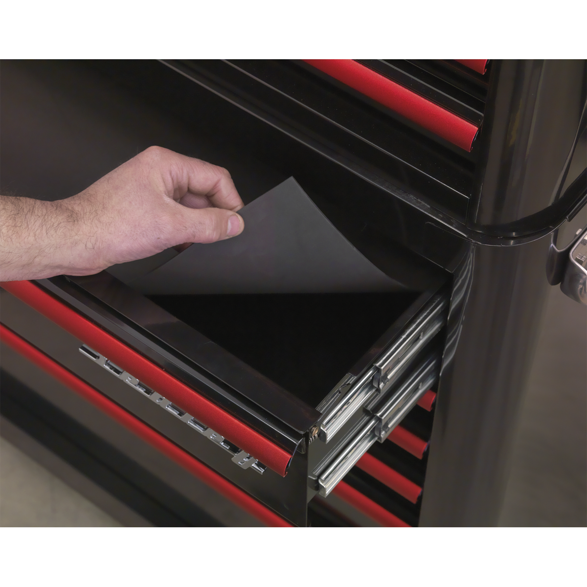 Premier AP28204BR Premier™ Retro Style Rollcab 4 Drawer - Black with Red Anodised Drawer Pulls