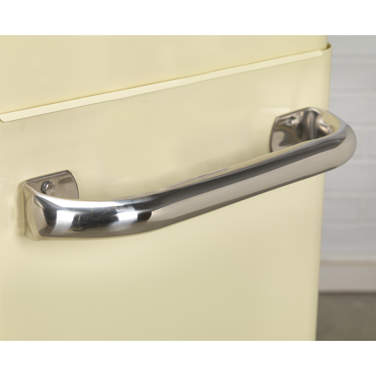 Premier AP28204 Premier™ Retro Style Rollcab 4 Drawer