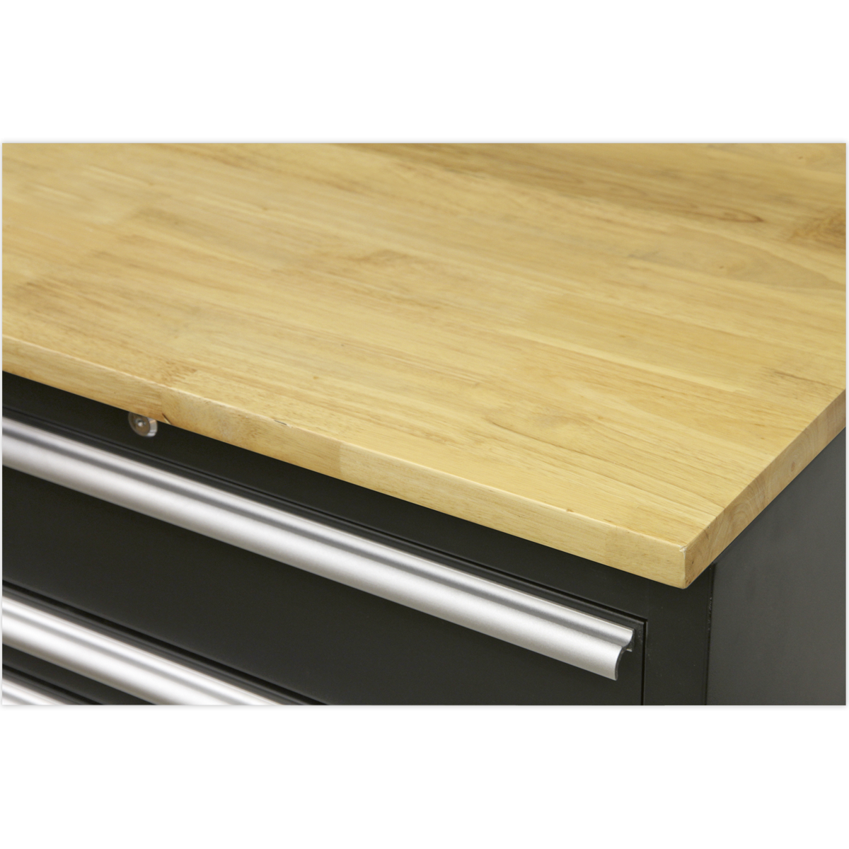 Premier APMSOAK Premier™ Storage System with Hardwood Worktop 5.58m