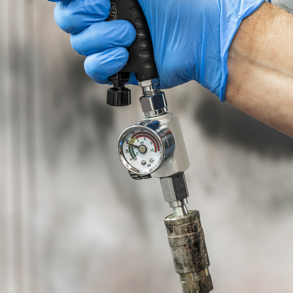 Premier AR01 On-Gun Air Pressure Regulator/Gauge