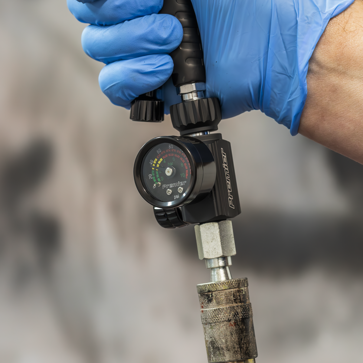 Premier AR02 Premier On-Gun Air Pressure Regulator/Gauge with Glass Lens