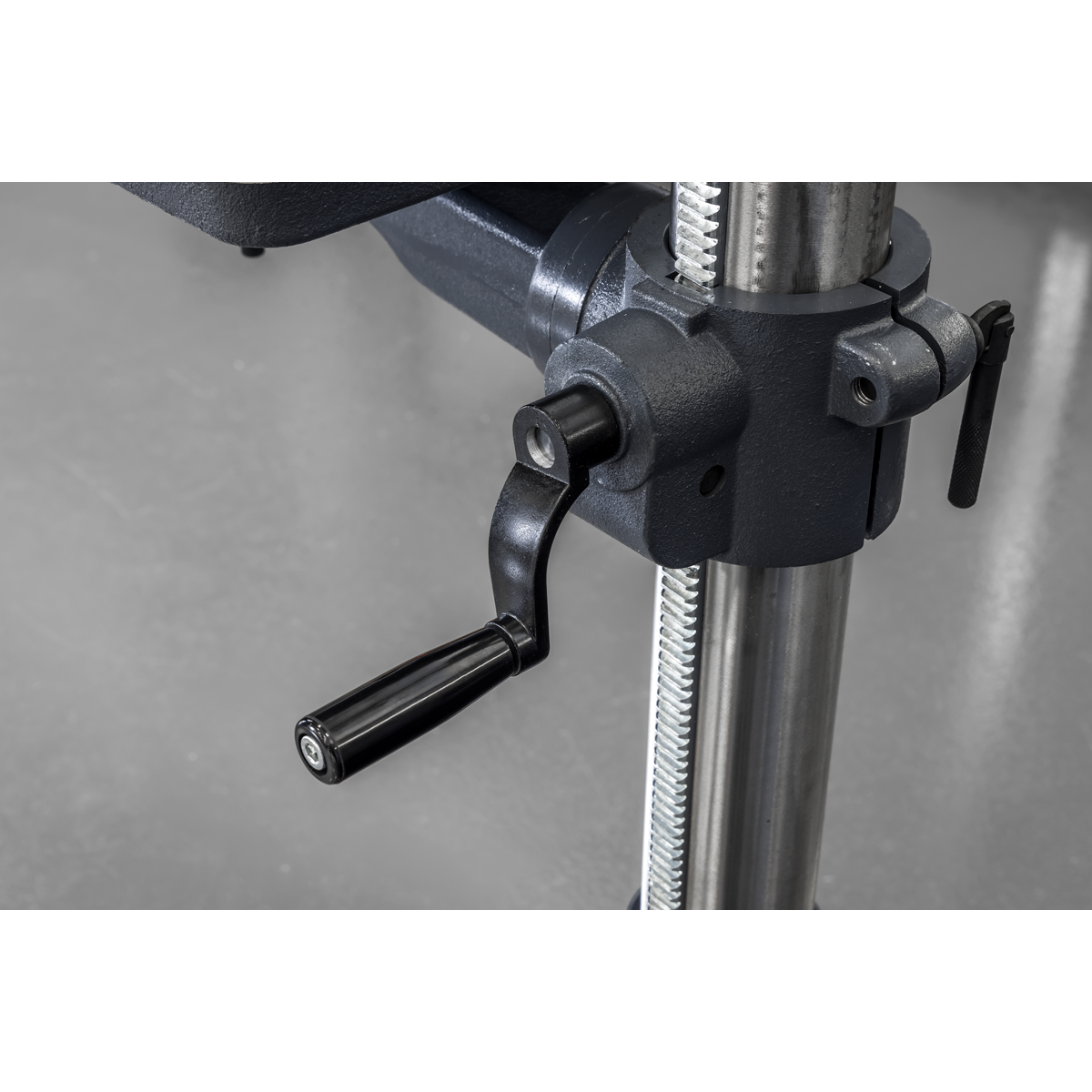 Premier PDM240F Premier Floor Standing Pillar Drill 16-Speed 750W/230V