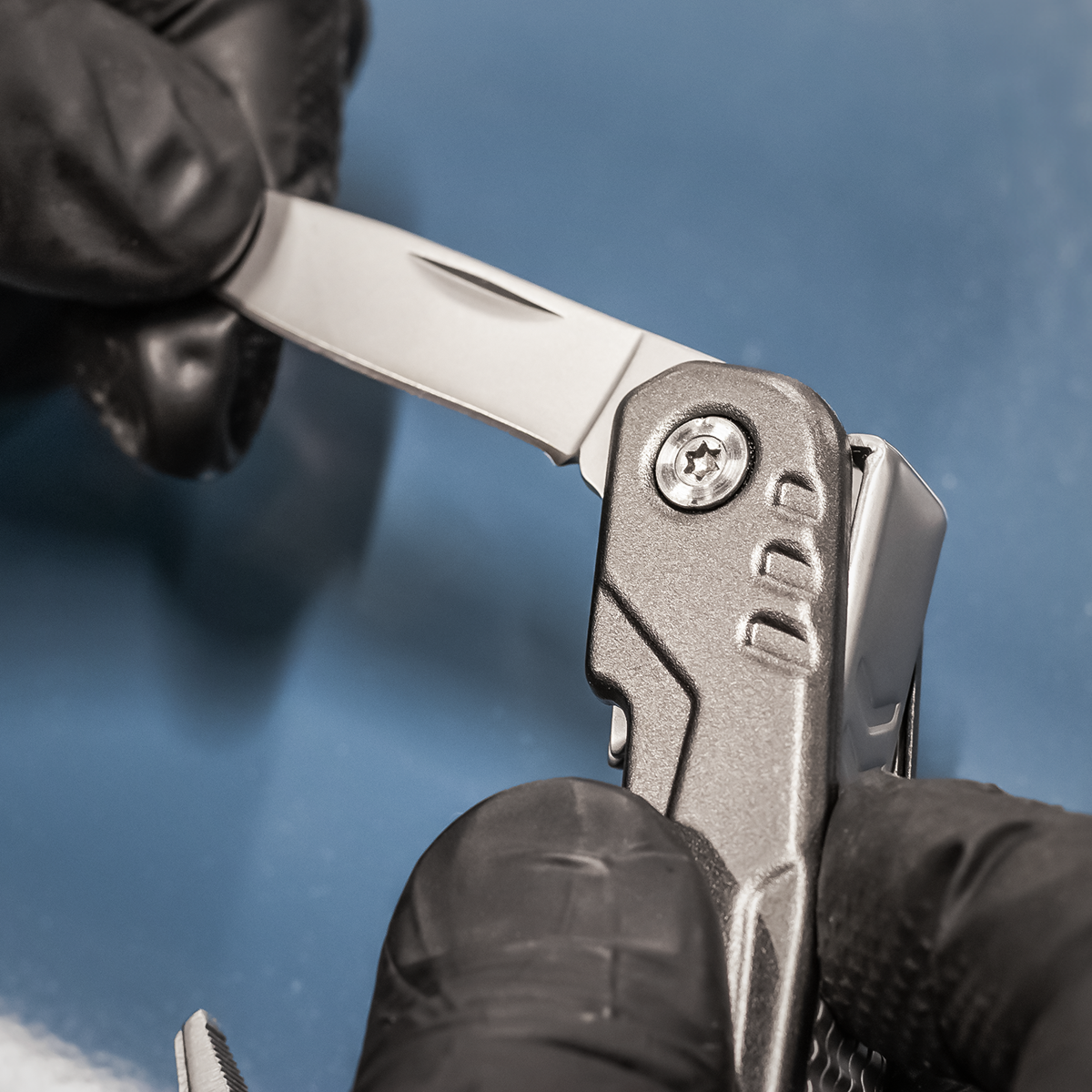 Premier PK39 Premier 14-Function Multi-Tool