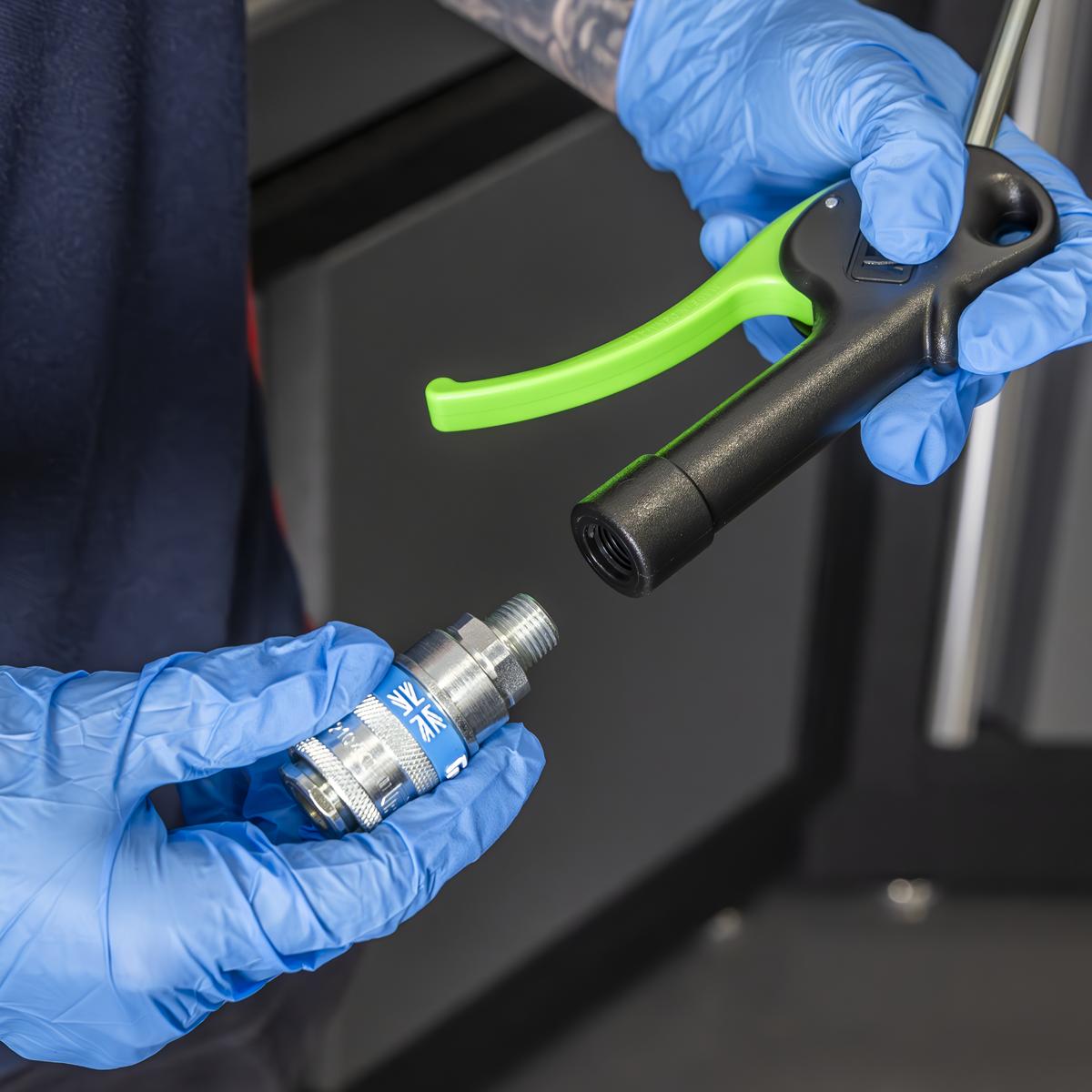 Premier SA9232 Air Blow Gun with Angled Lance Ø8mm 480mm with 1/4"BSP Air Inlet