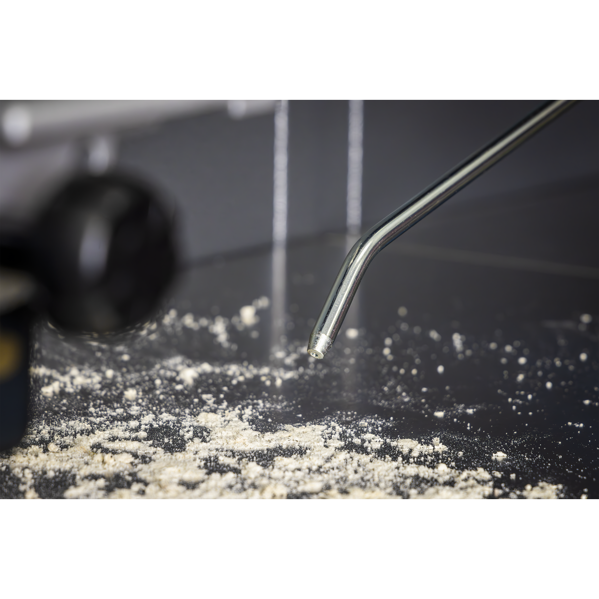 Premier SA9232 Air Blow Gun with Angled Lance Ø8mm 480mm with 1/4"BSP Air Inlet