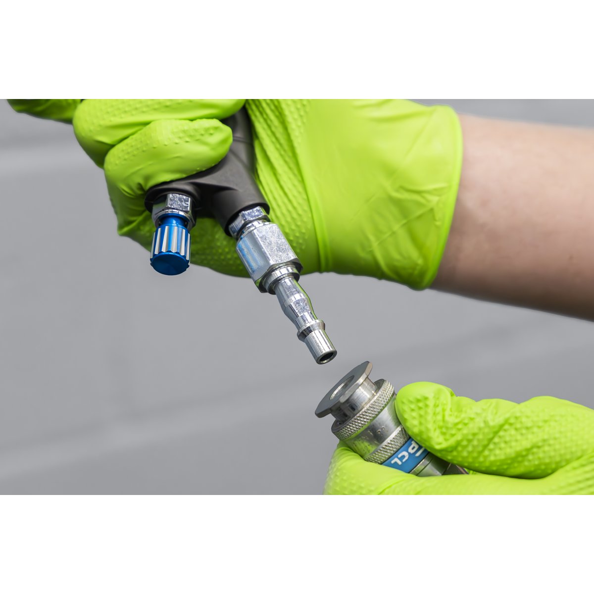 Premier SP01 Premier Professional SP Gravity Feed Spray Gun 1.4mm Set-Up