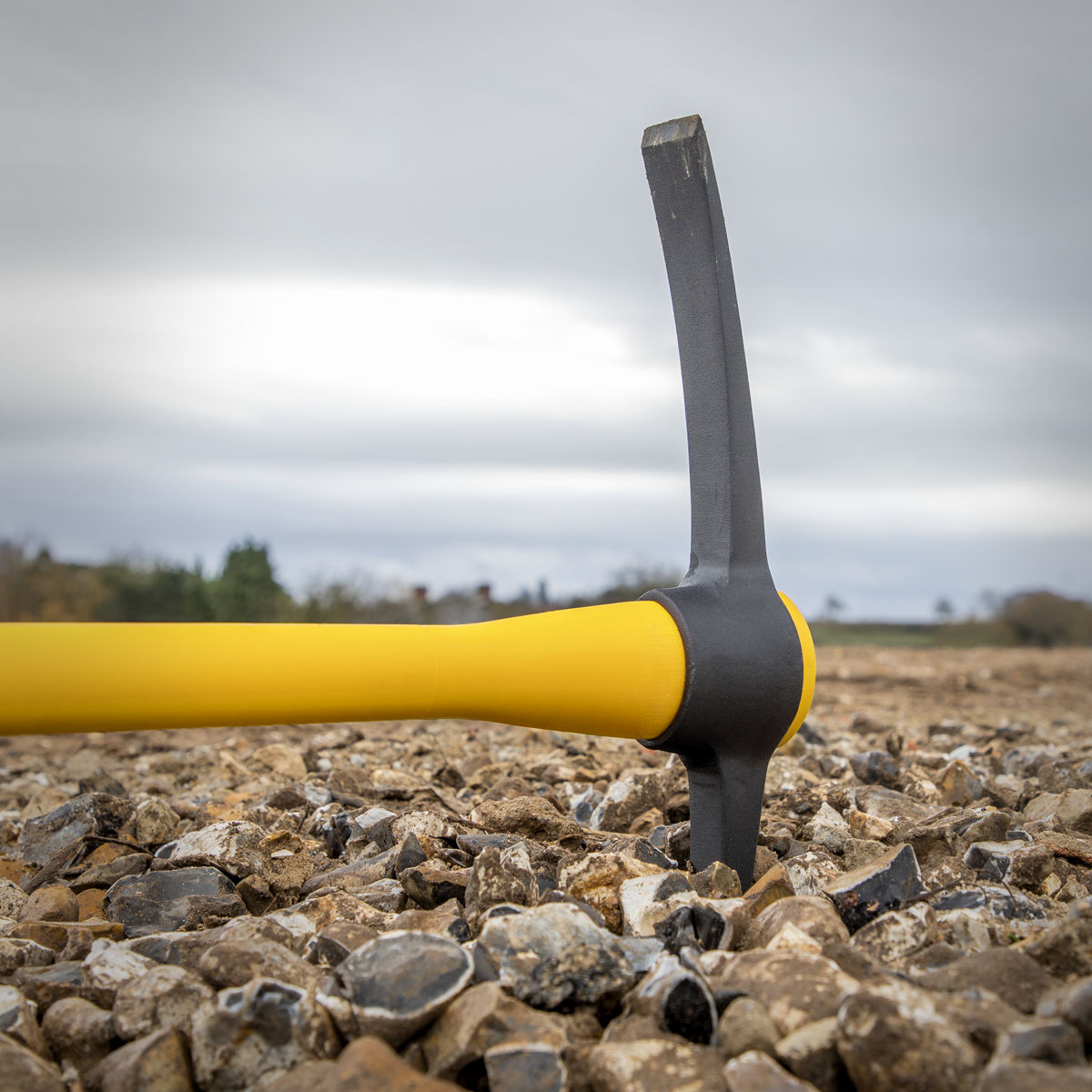 Premier SR704 Premier Railroad Pick Axe with Fibreglass Handle