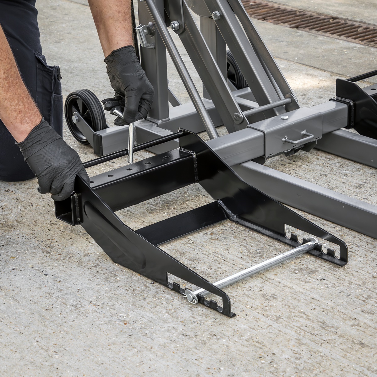 Premier STML340 Hydraulic Mower/Tractor Lift 340kg Capacity