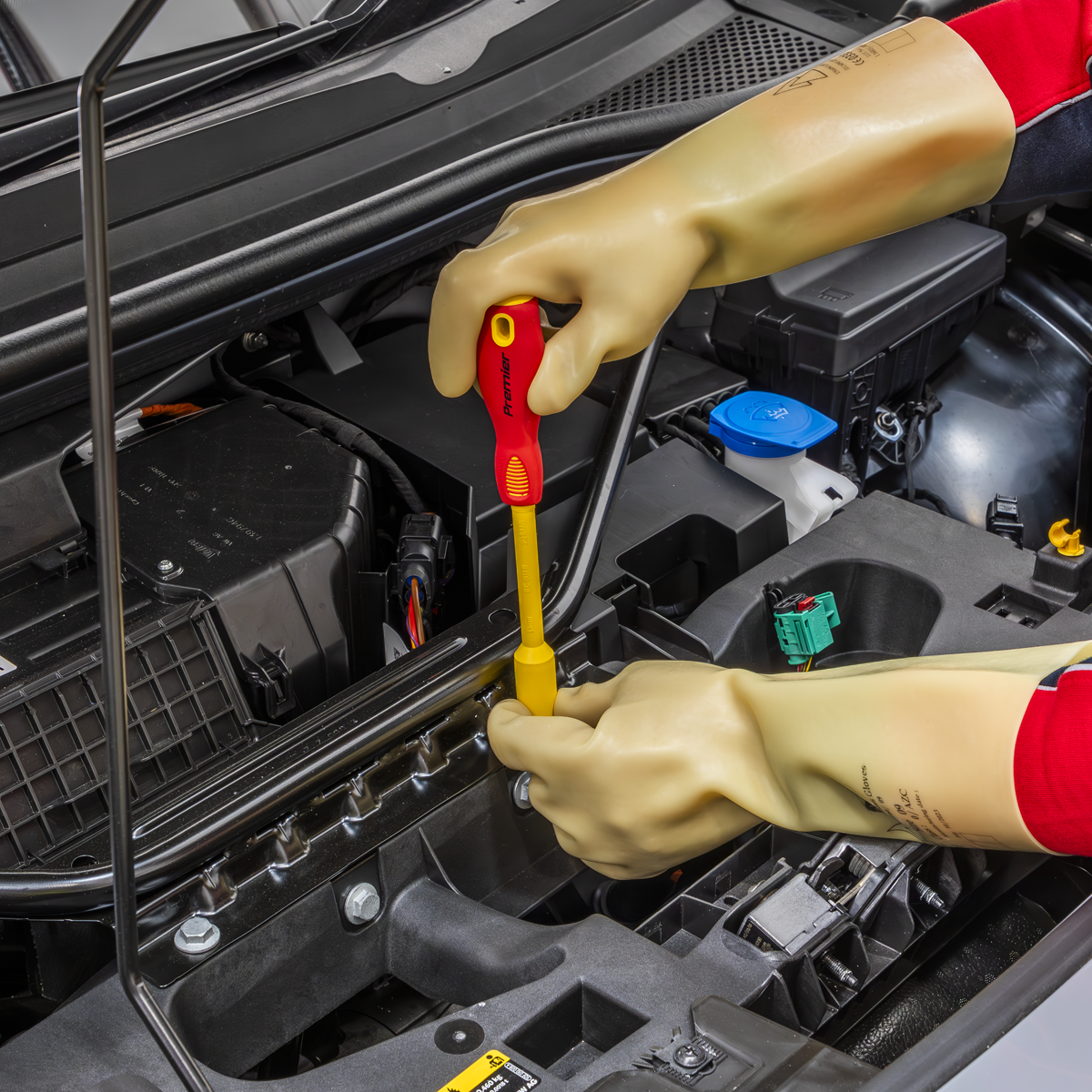 Premier TBTE08 Premier Insulated Nut Driver Set with Tool Tray 5pc - VDE Approved