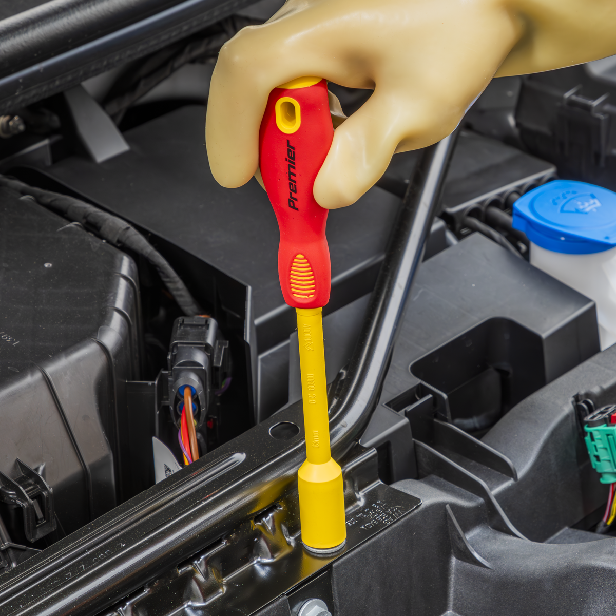 Premier TBTE08 Premier Insulated Nut Driver Set with Tool Tray 5pc - VDE Approved