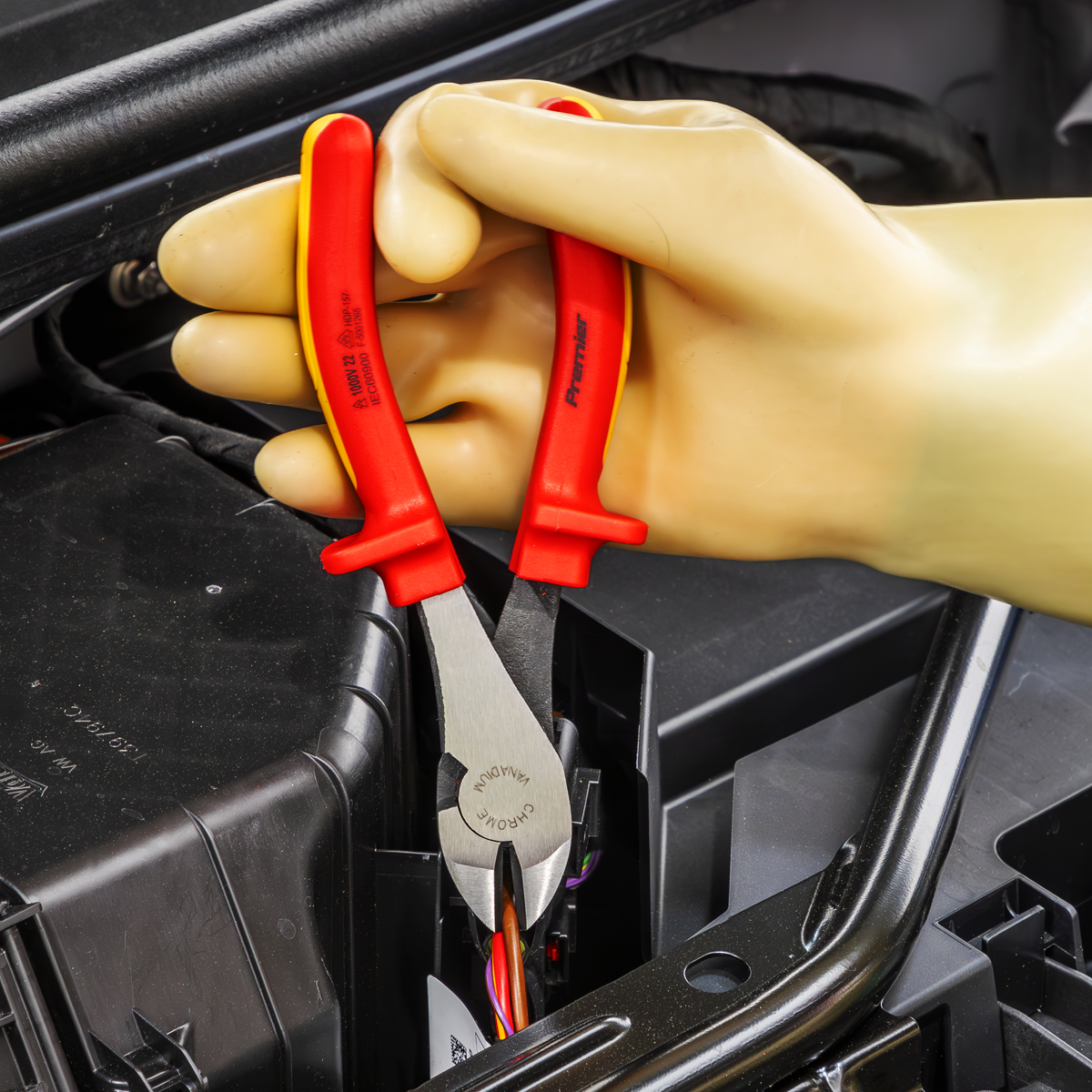 Premier TBTE09 Premier Insulated Cutting Set with Tool Tray 3pc - VDE Approved