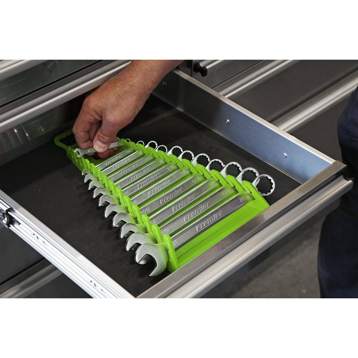 Premier WR09HV Premier Reverse Spanner Rack Capacity 15 Spanners - Hi-Vis Green