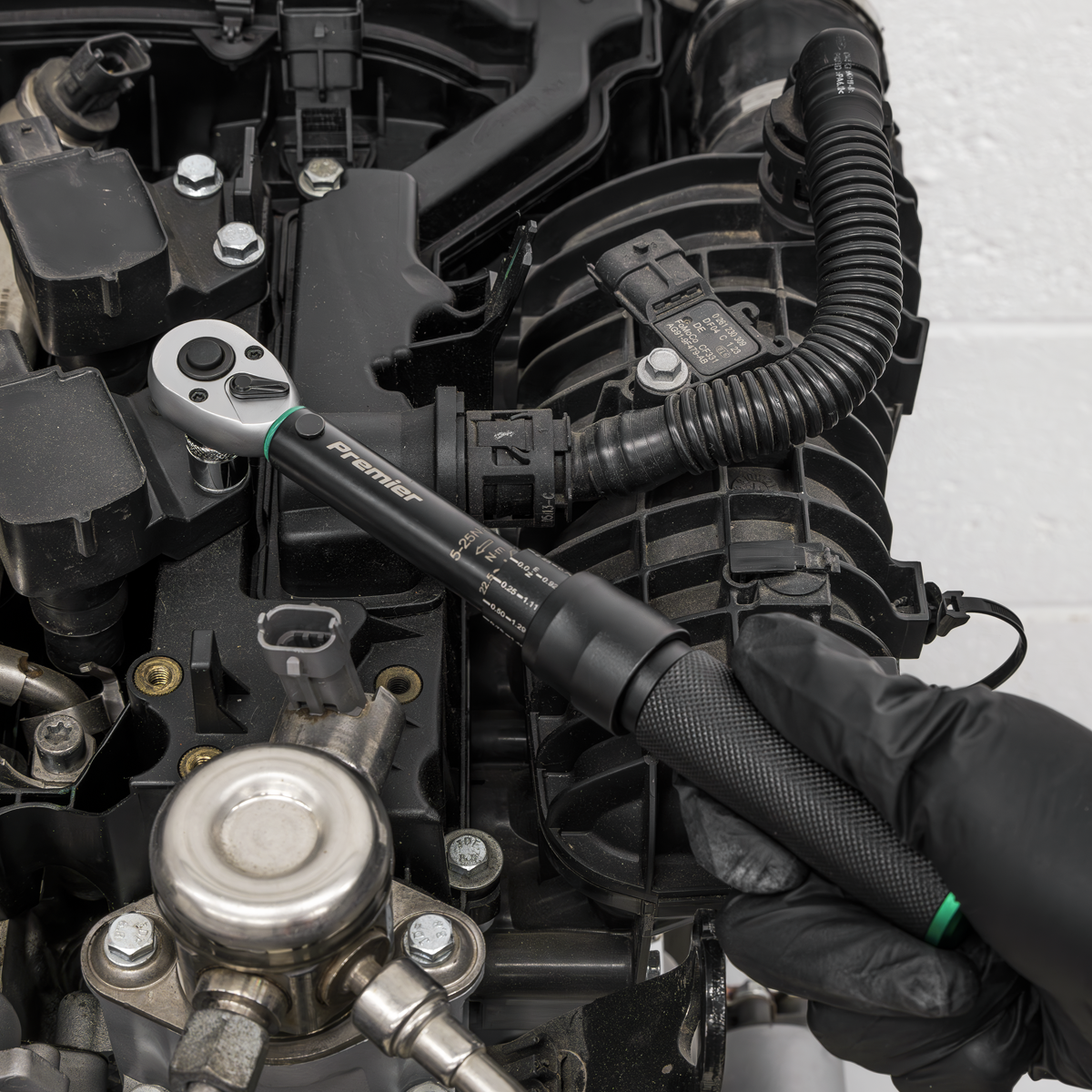 Premier Black STW901B Torque Wrench Micrometer 1/4"Sq Drive Calibrated 5-25Nm - Premier Black