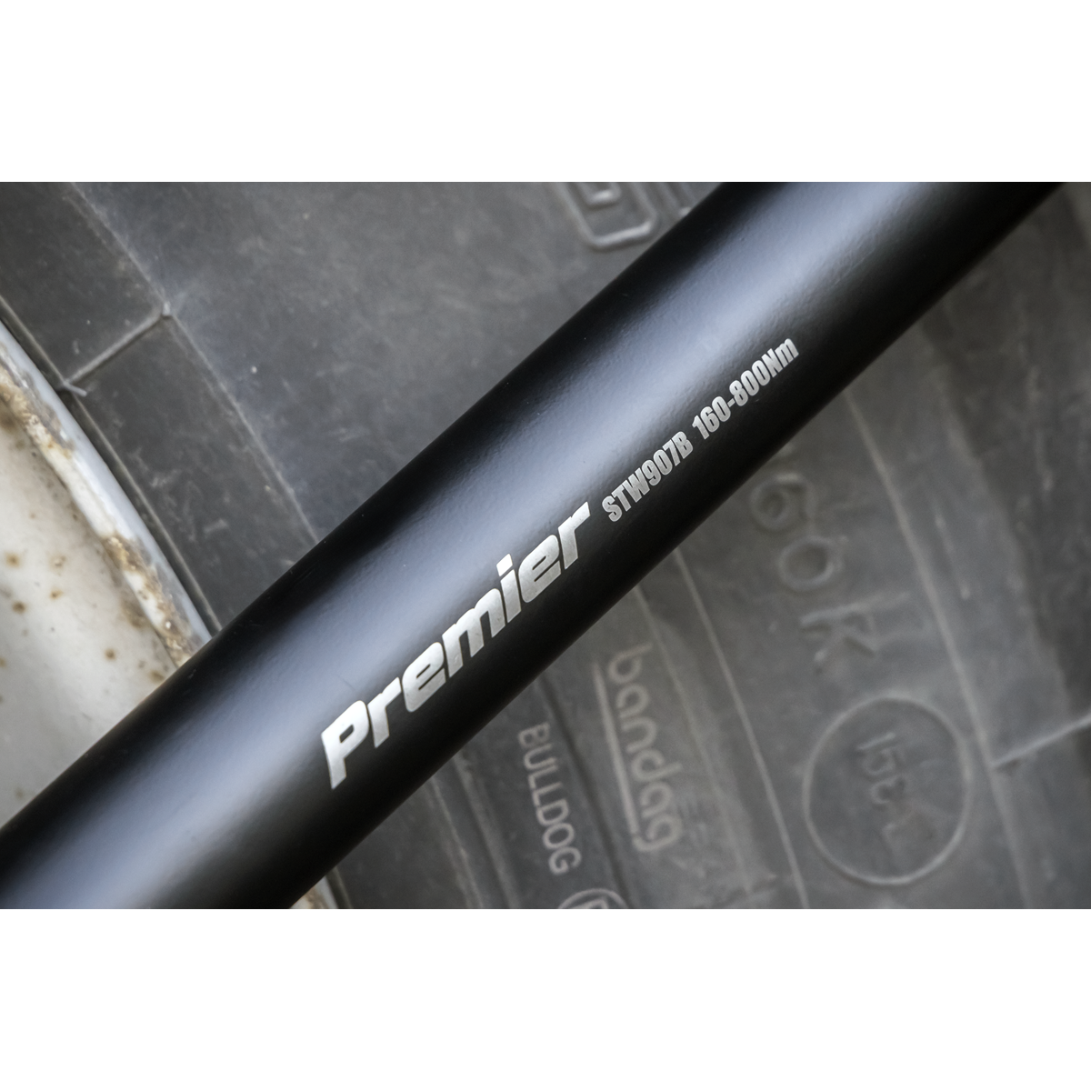 Premier Black STW907B Premier Black Torque Wrench Micrometer 3/4"Sq Drive Calibrated 160-800Nm