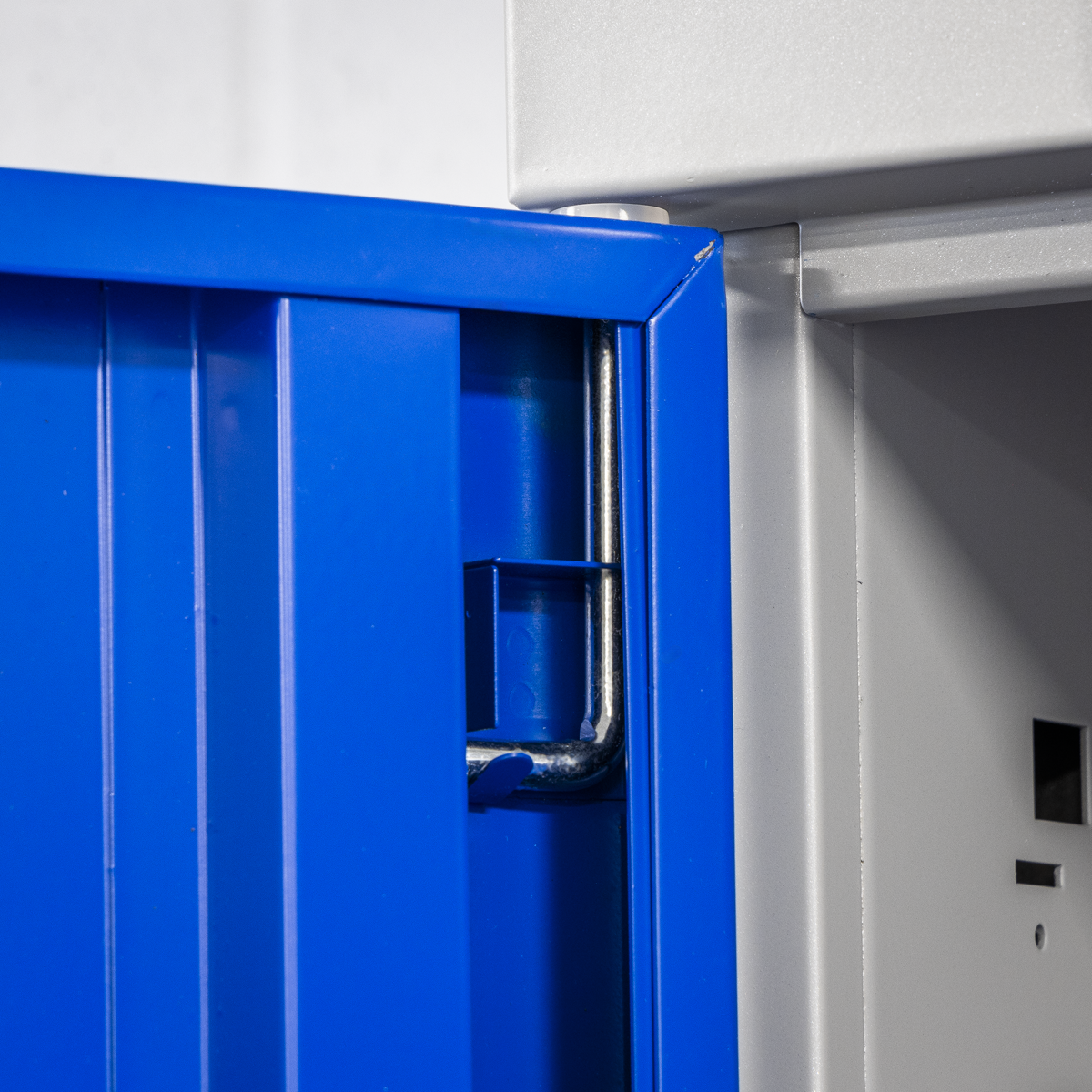 Premier Industrial APICCOMBO7 Premier Industrial™ Cabinet with 7 Drawers & 3 Shelves 1800mm