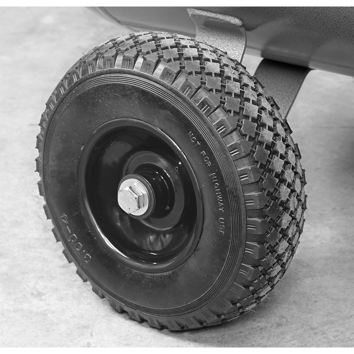 Premier Industrial SAC3103B Premier 100L Belt Drive Air Compressor with Front Control Panel 3hp