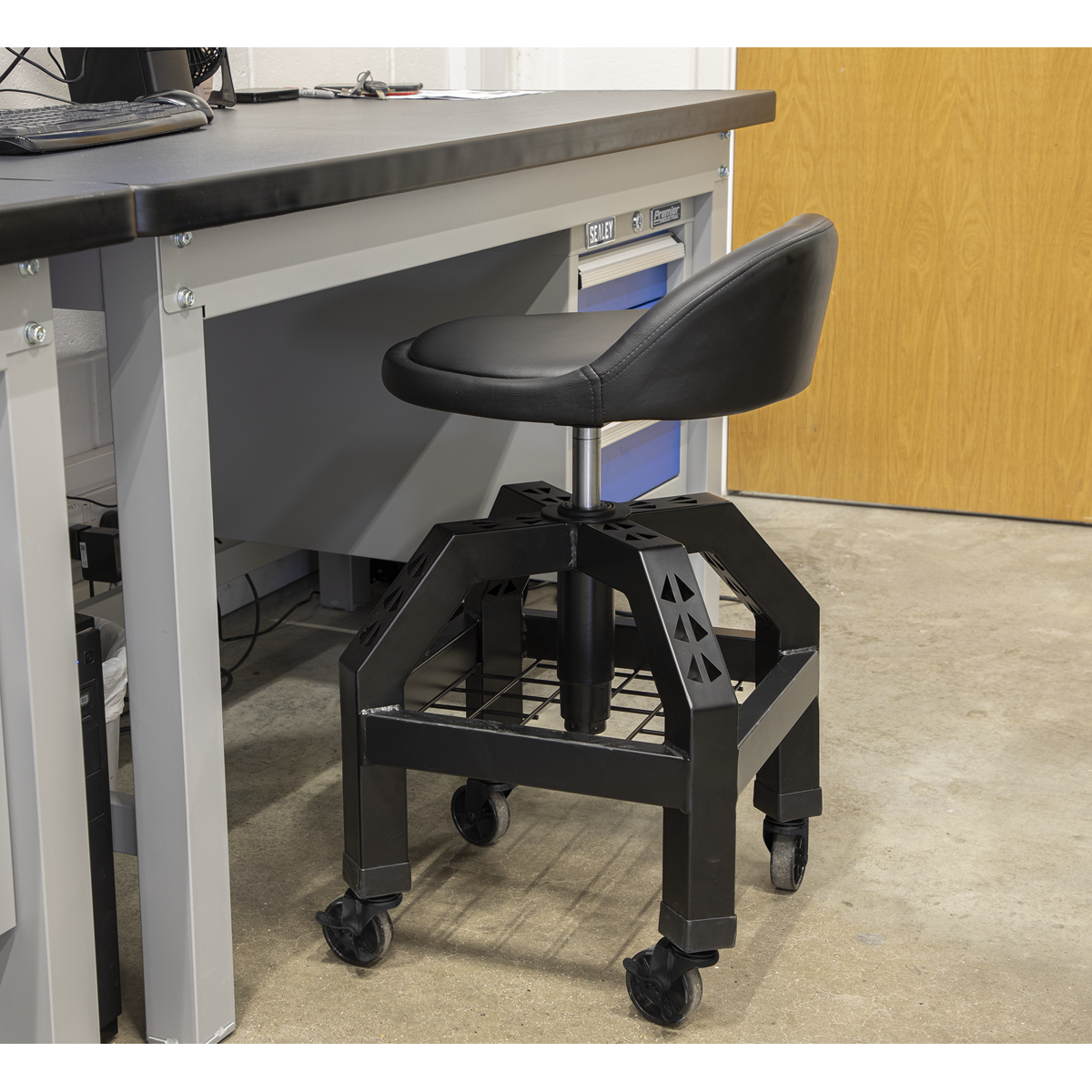 Premier Industrial SCR03B Premier Industrial Pneumatic Creeper Stool with Adjustable Height Swivel Seat & Back Rest