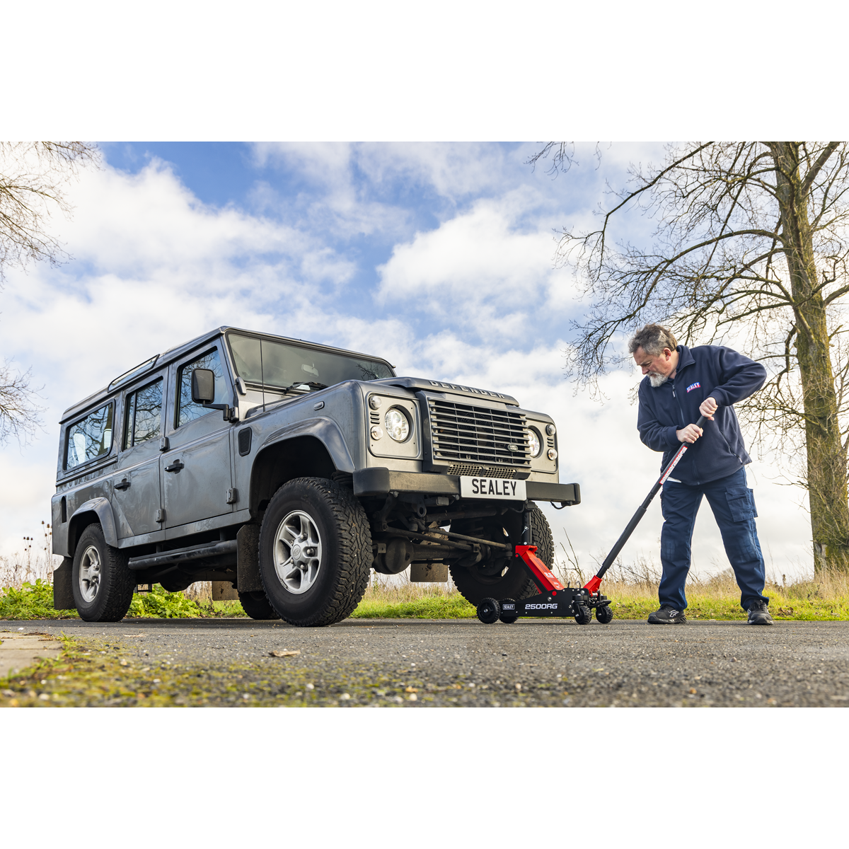Sealey 2500RG Big Wheel Hybrid Trolley Jack for Off-Road Vehicles, SUVs, Vans & 4x4s with Super Rocket Lift 2.5 Tonne