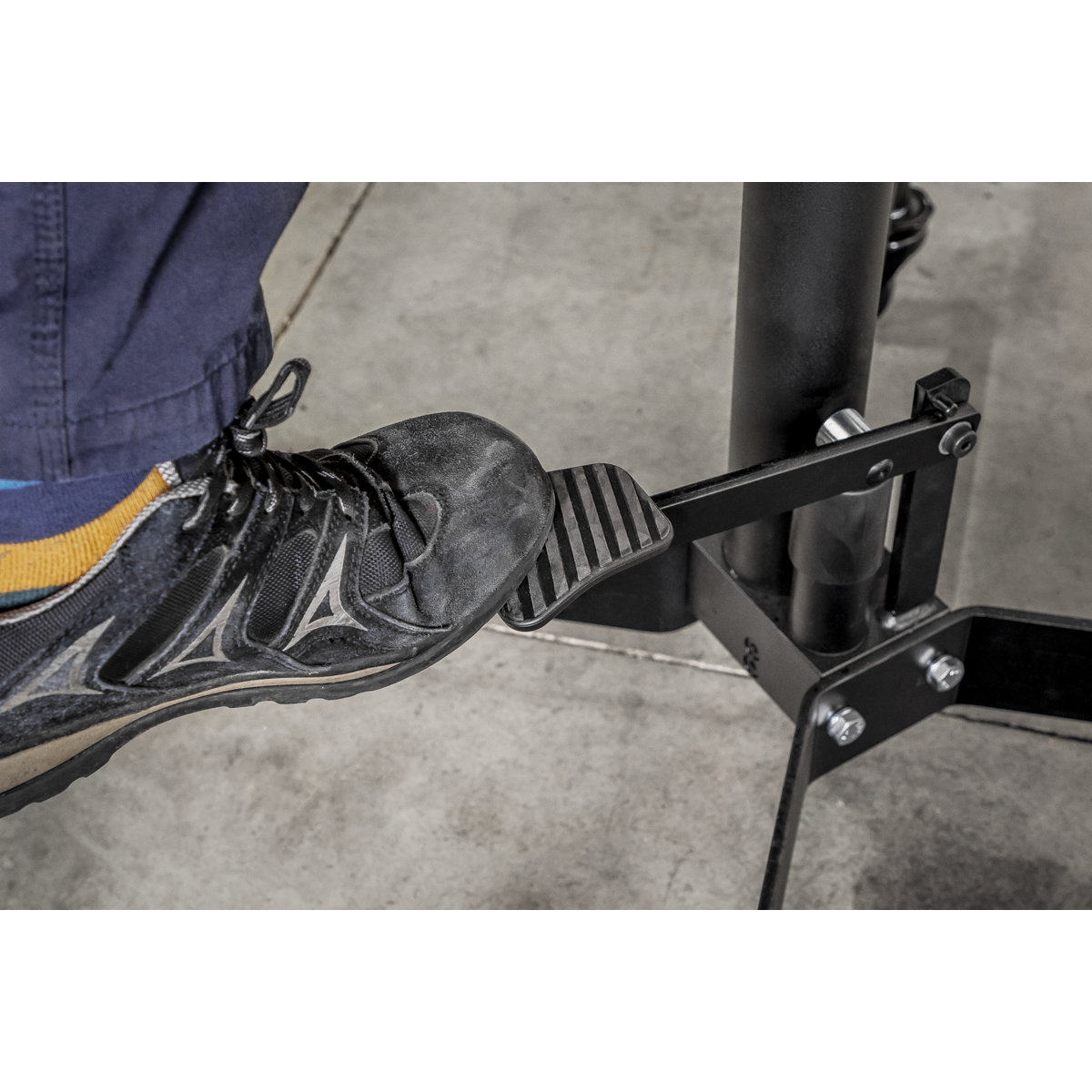 Sealey 300TRQ Vertical Quick Lift Transmission Jack 300kg