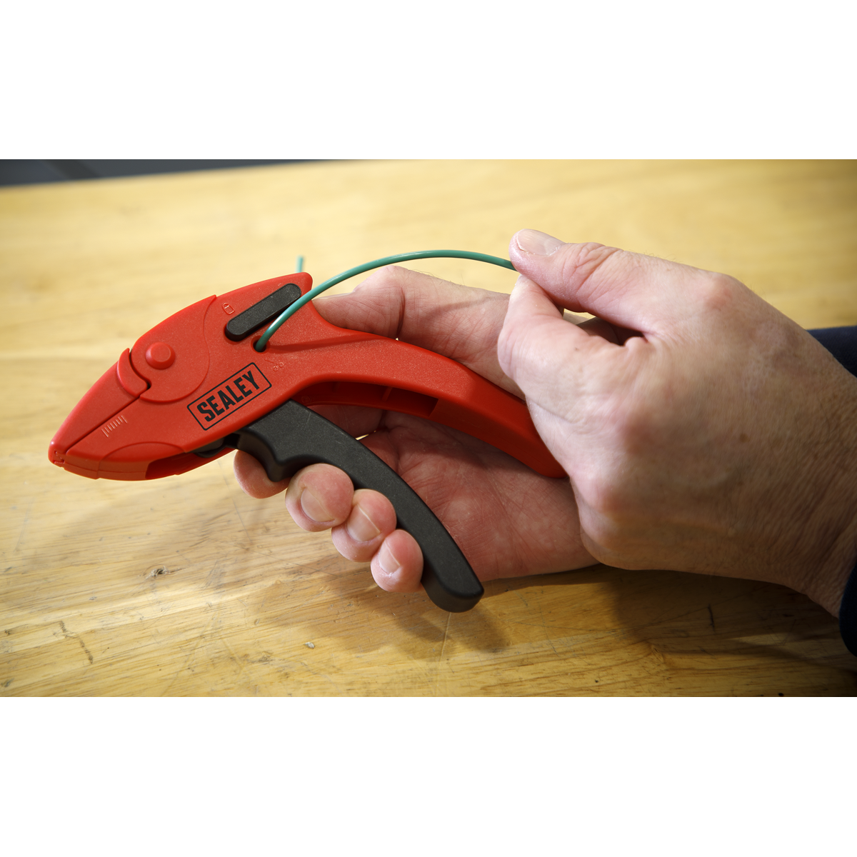Sealey AK2269 Automatic Pistol Grip Wire Stripping Tool