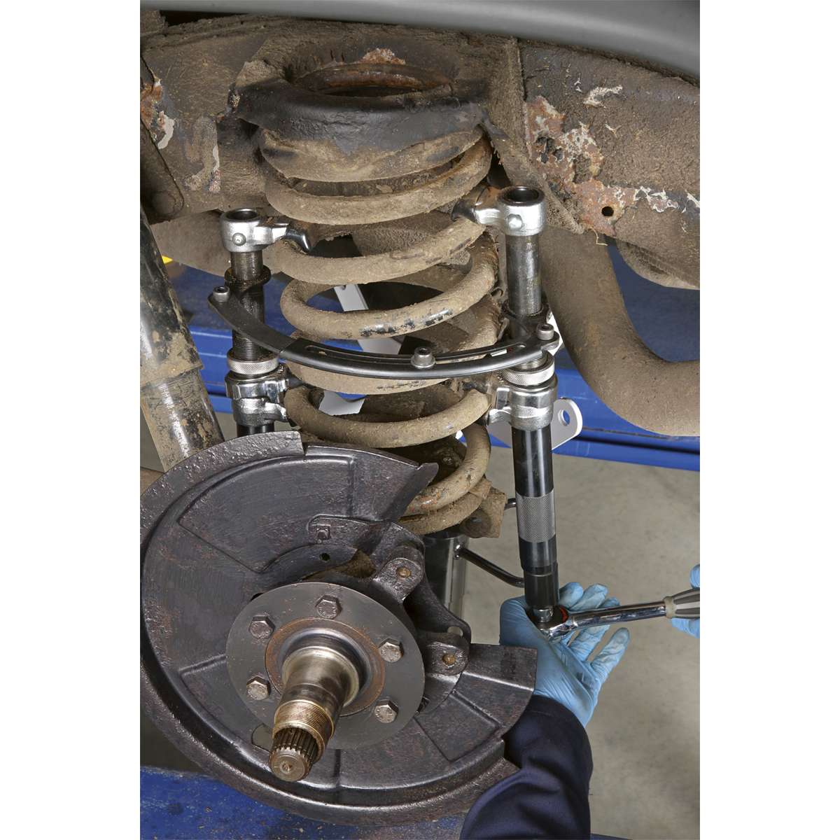 Sealey AK3843 Heavy-Duty Coil Spring Compressor Set 1200kg 2pc