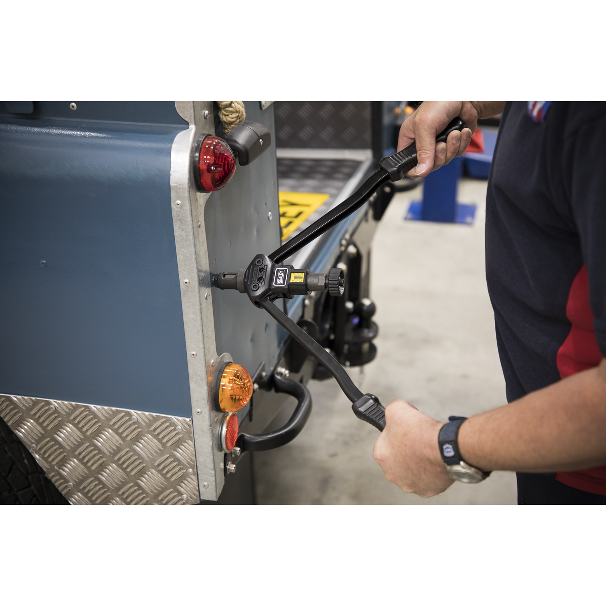 Sealey AK3985 Long-Arm Threaded Nut Riveter