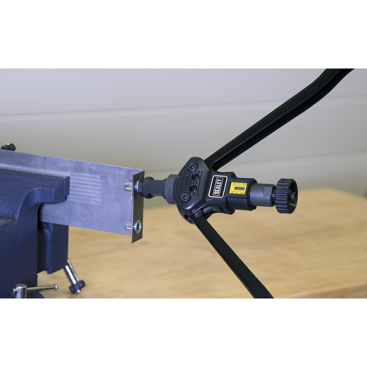 Sealey AK3985 Long-Arm Threaded Nut Riveter