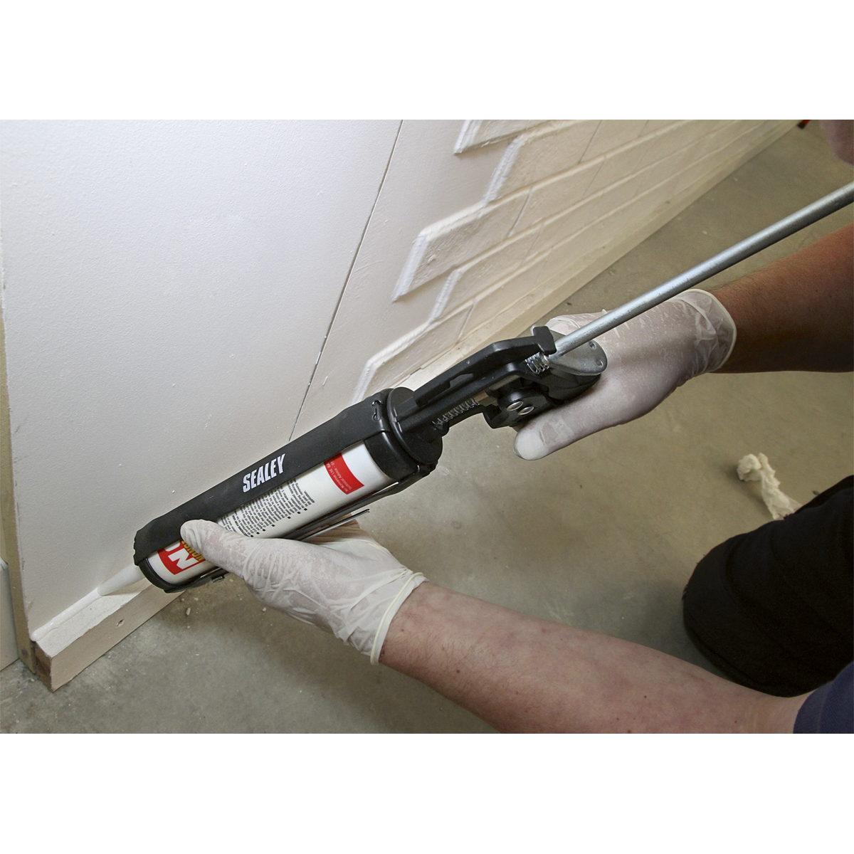 Sealey AK4801 Heavy-Duty Caulking Gun 220mm