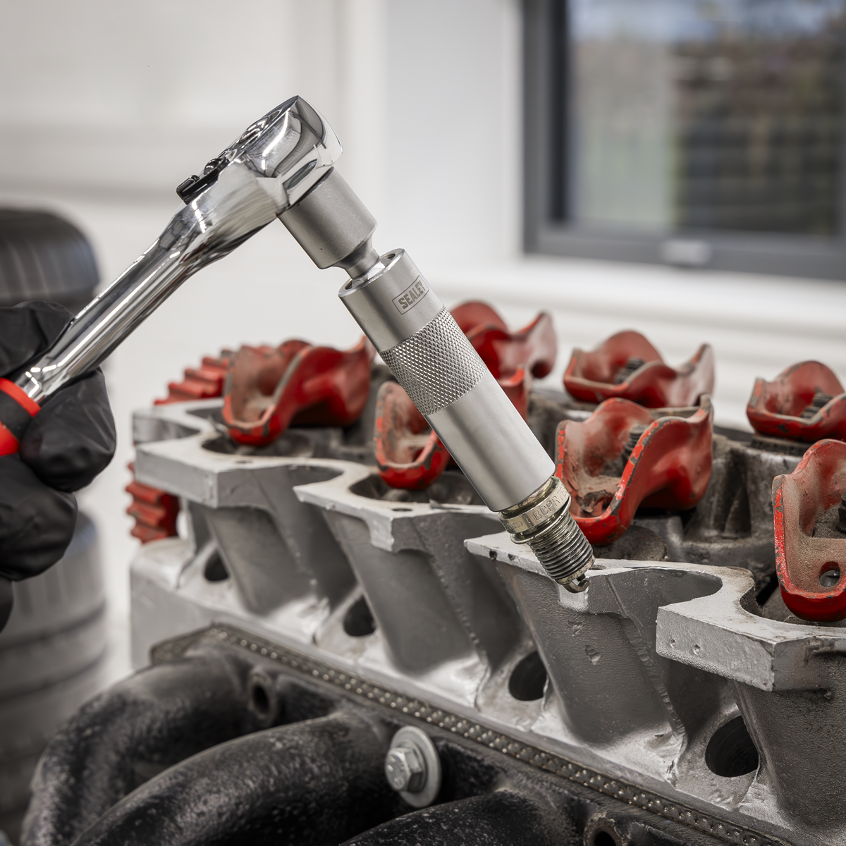 Sealey AK6569 Spark Plug Socket with Universal Joint 3/8"Sq Drive 12-Point 14mm