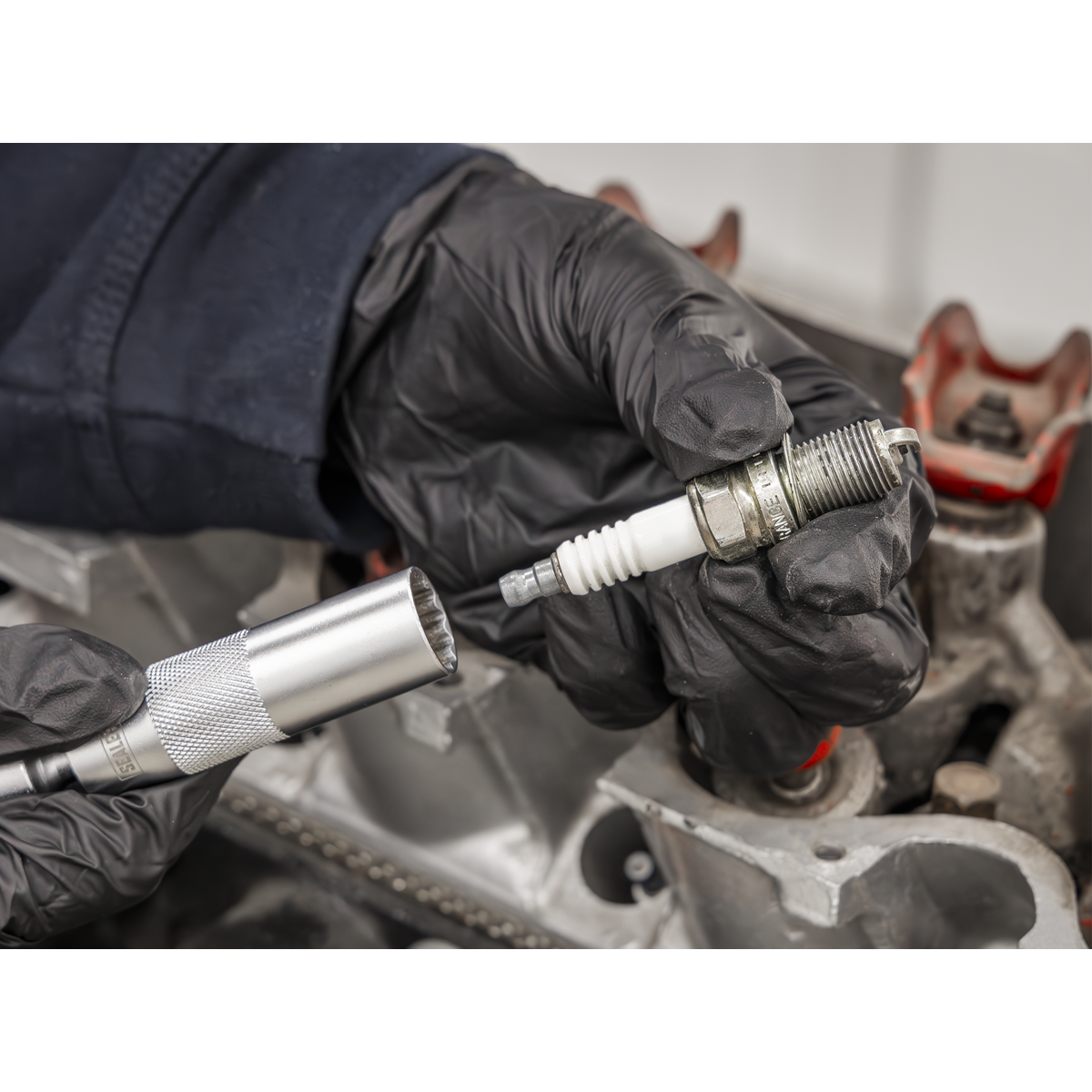 Sealey AK6575 Spark Plug Socket with Universal Joint & Extension 3/8"Sq Drive 12-Point 14mm