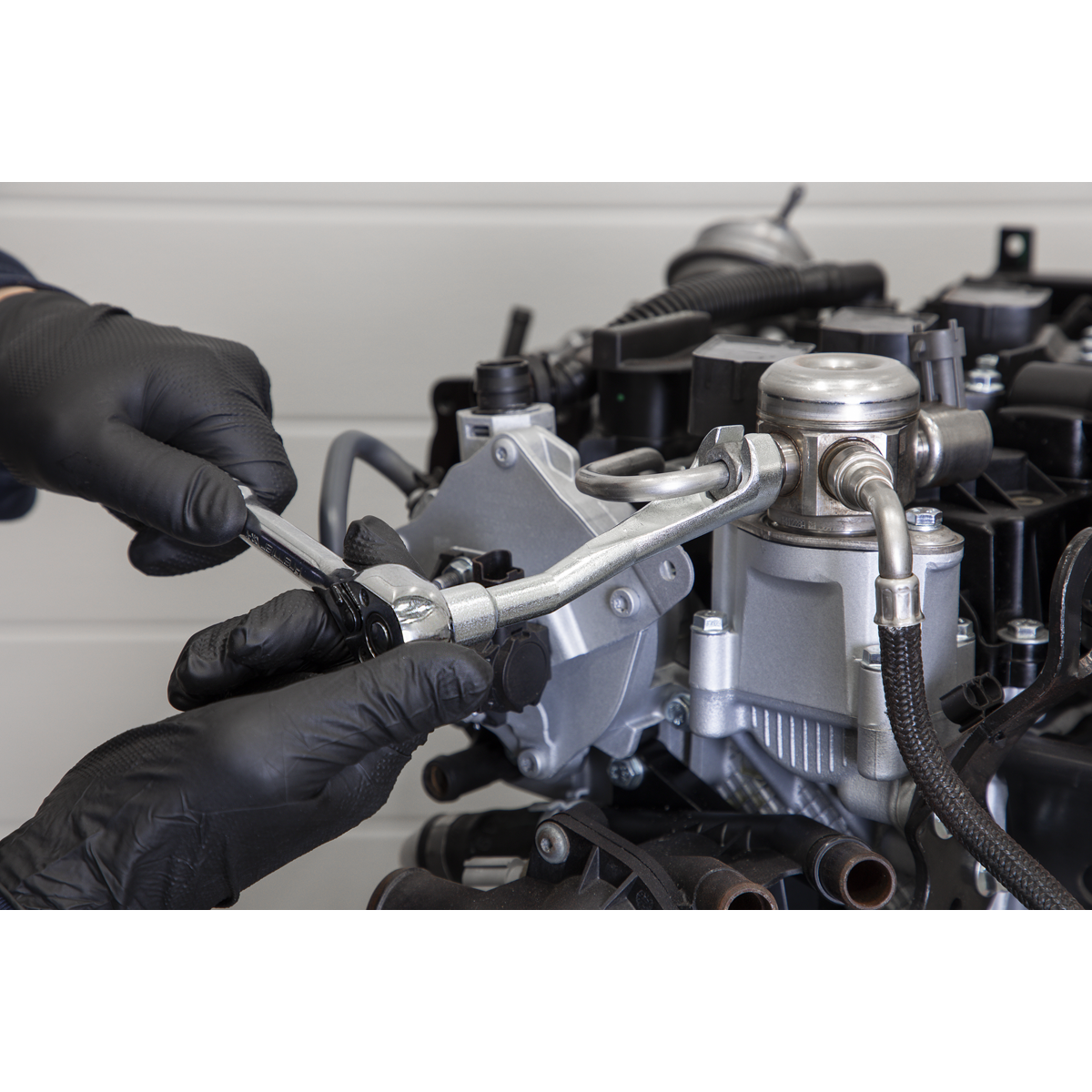 Sealey AK6900 Multi-Point Fuel Pipe Socket 3/8"Sq Drive 17mm