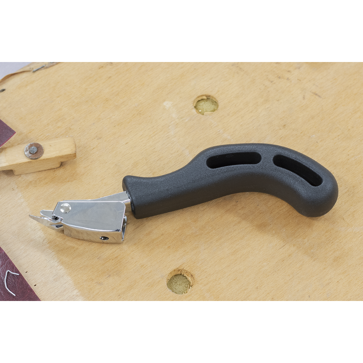 Sealey AK707 Premier Heavy-Duty Staple Remover