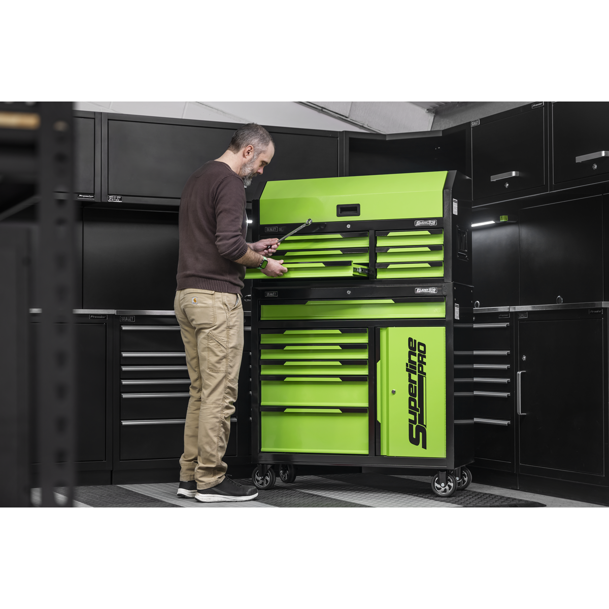Sealey AP1080HVG Superline Pro® Topchest & Rollcab Combination 12 Drawer & 1 Door Cupboard - Green