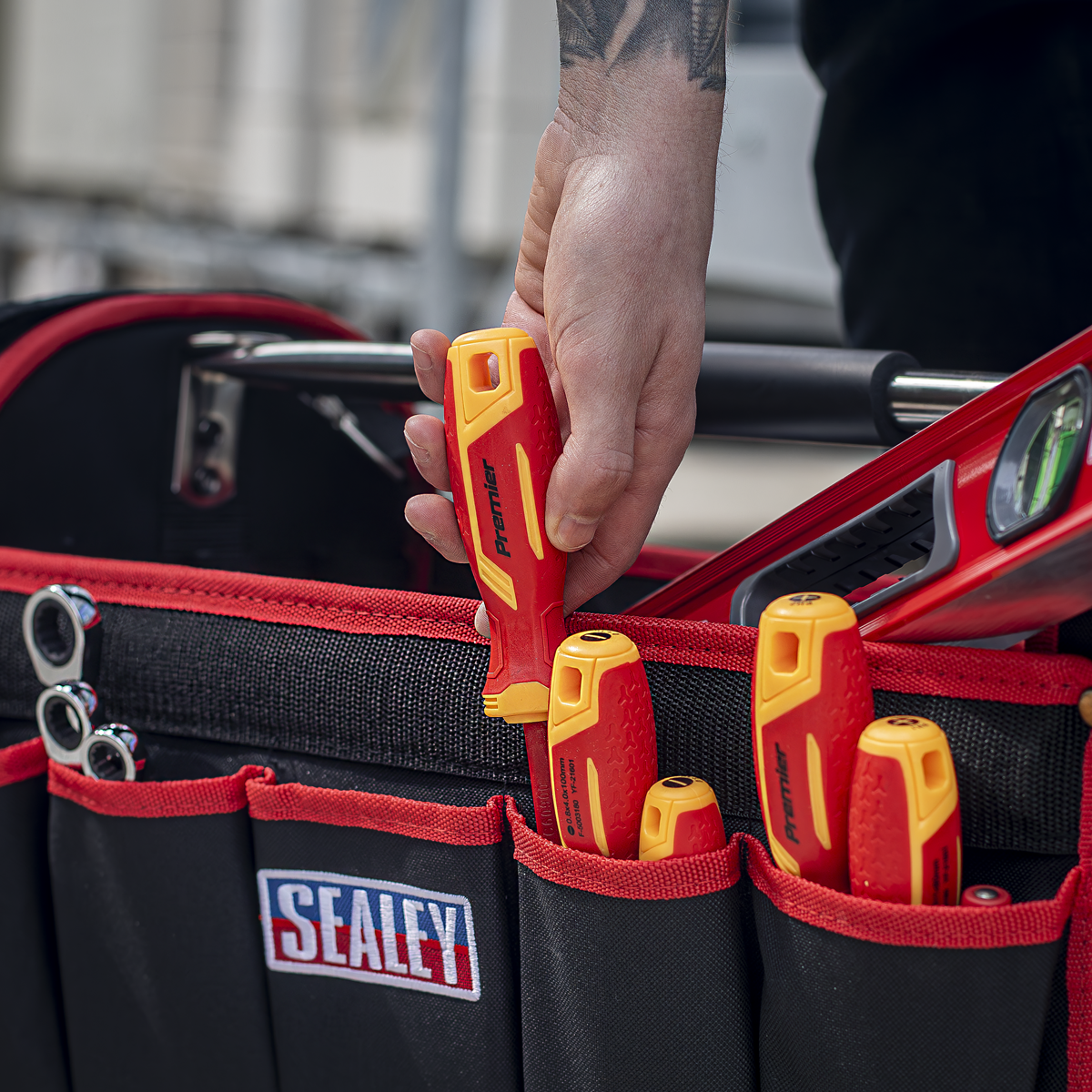 Sealey AP505KIT Premier Electrician's Tool Kit 100pc