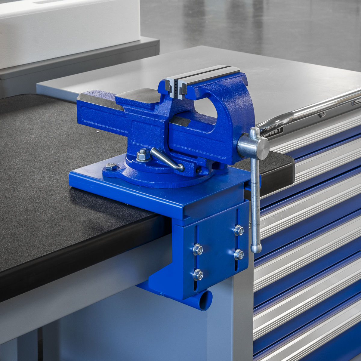 Sealey API10 Vice Mounting Plate for API Series Workbenches
