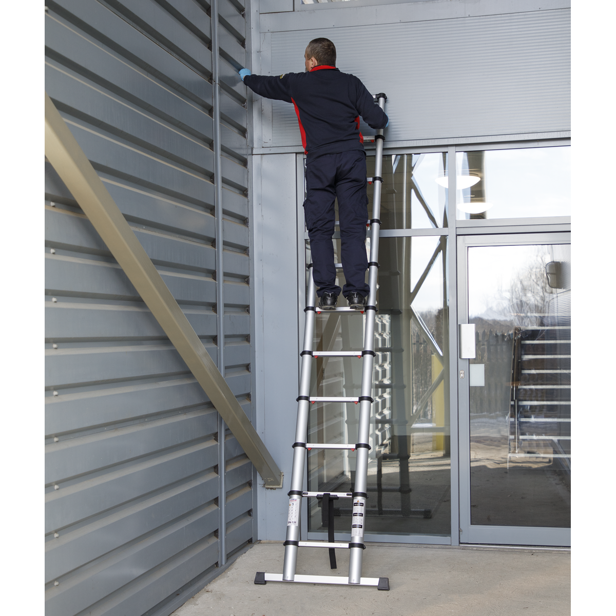 Sealey ATL11 Aluminium Professional Telescopic Ladder 11-Tread - EN 131