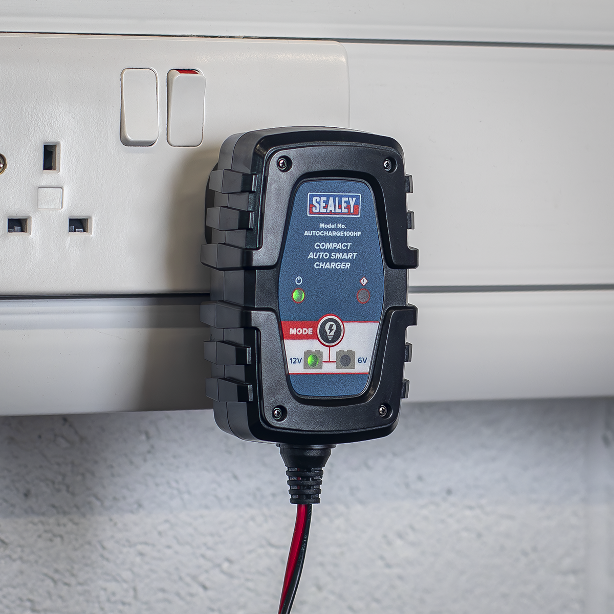 Sealey AUTOCHARGE100HF 6/12V Compact Smart Trickle Charger & Maintainer 1A