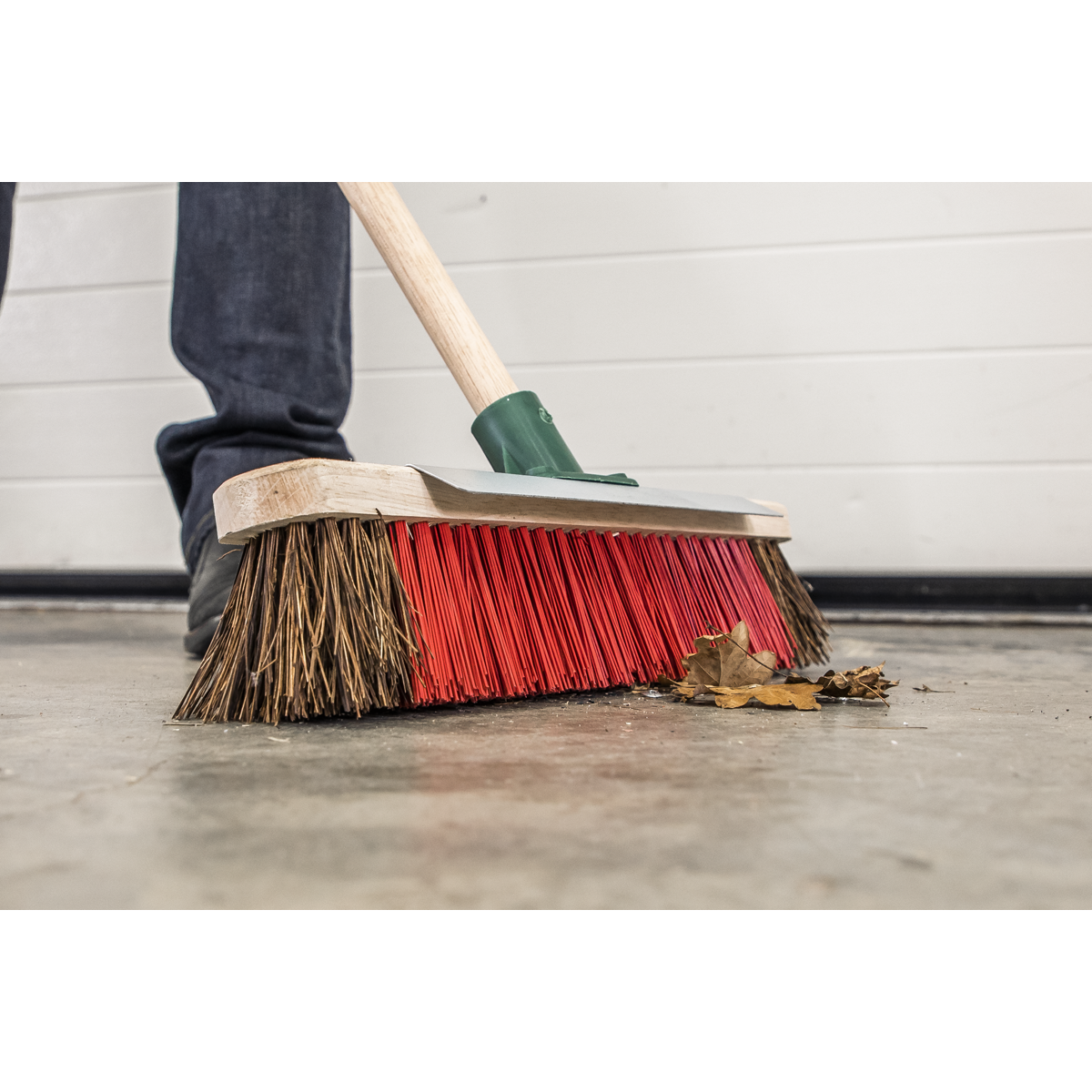 Sealey BM16SC Heavy-Duty Stiff/Hard Bristle Broom with Scraper 16"(405mm)