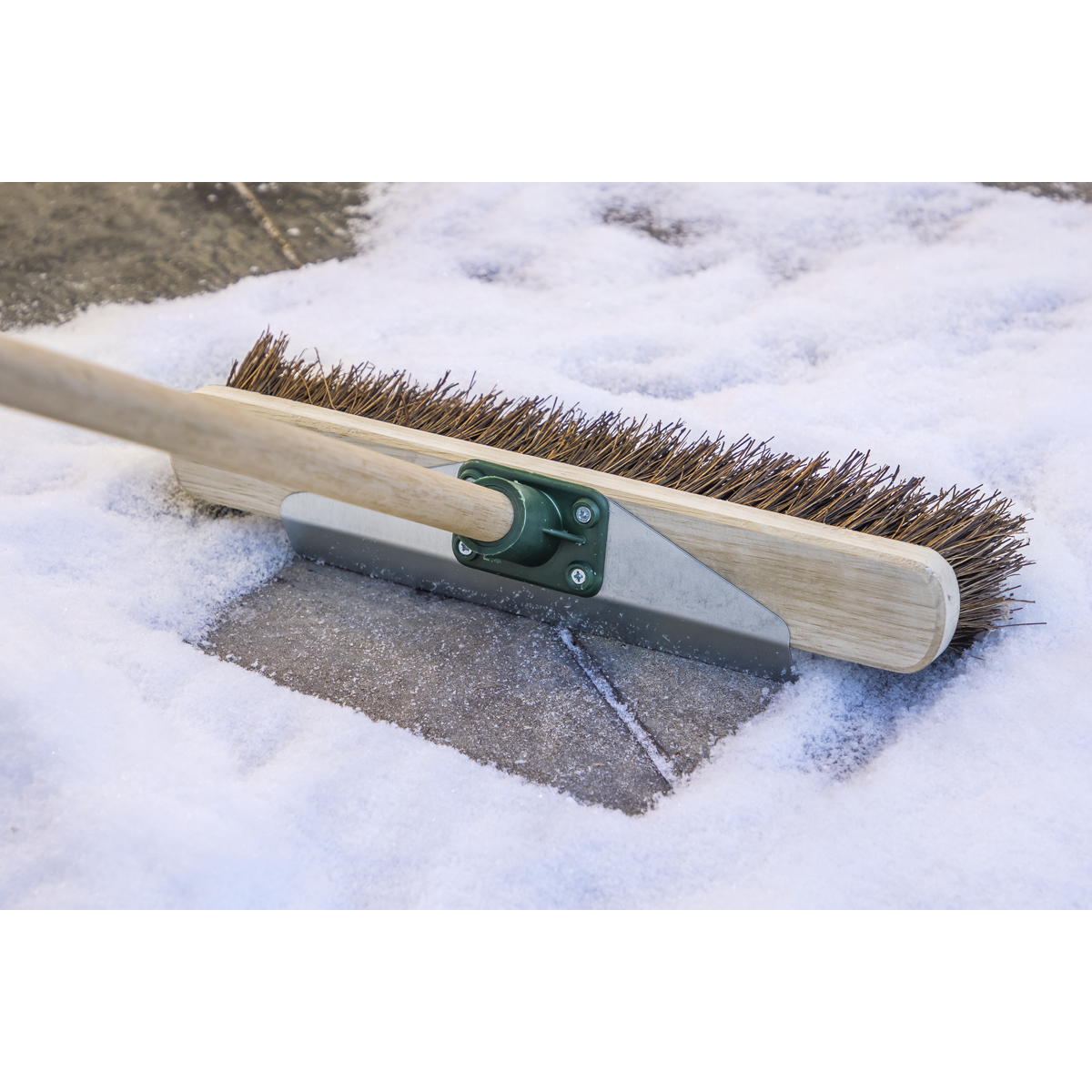 Sealey BM16SC Heavy-Duty Stiff/Hard Bristle Broom with Scraper 16"(405mm)