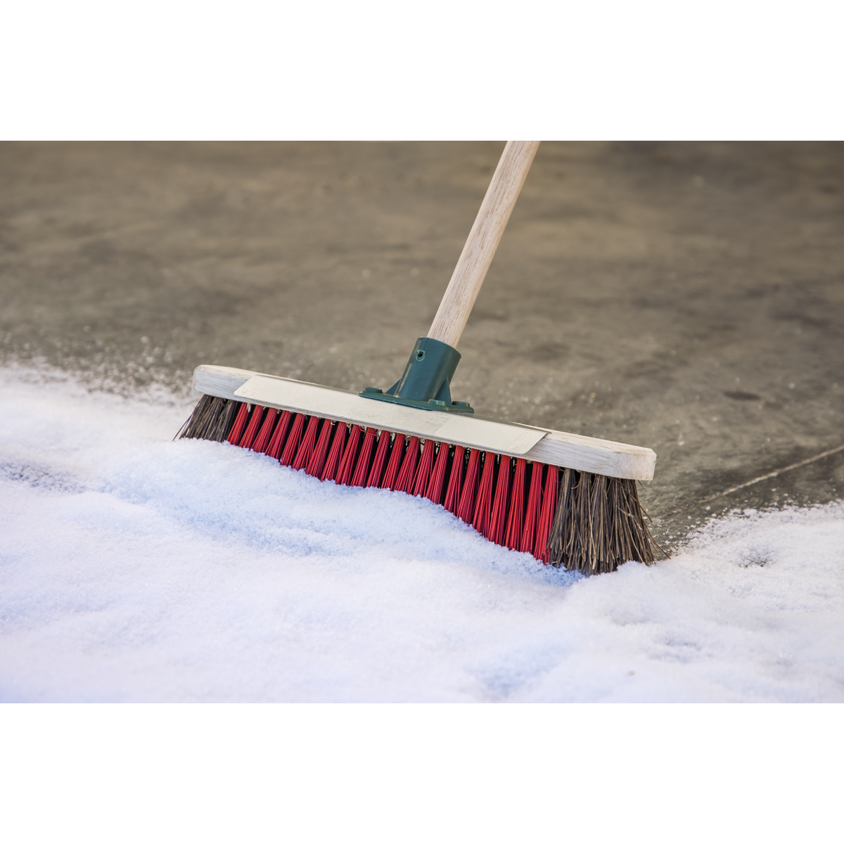 Sealey BM16SC Heavy-Duty Stiff/Hard Bristle Broom with Scraper 16"(405mm)