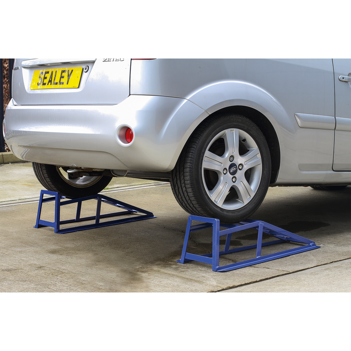 Sealey CAR2000 Car Ramps 1 Tonne Capacity per Ramp 2 Tonne Capacity per Pair