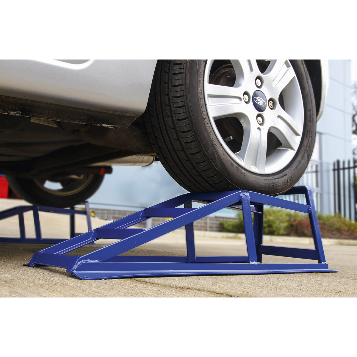 Sealey CAR2000 Car Ramps 1 Tonne Capacity per Ramp 2 Tonne Capacity per Pair